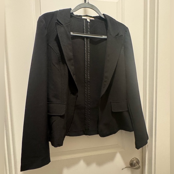 Papaya Classic Black Women's Blazer - Picture 1 of 2